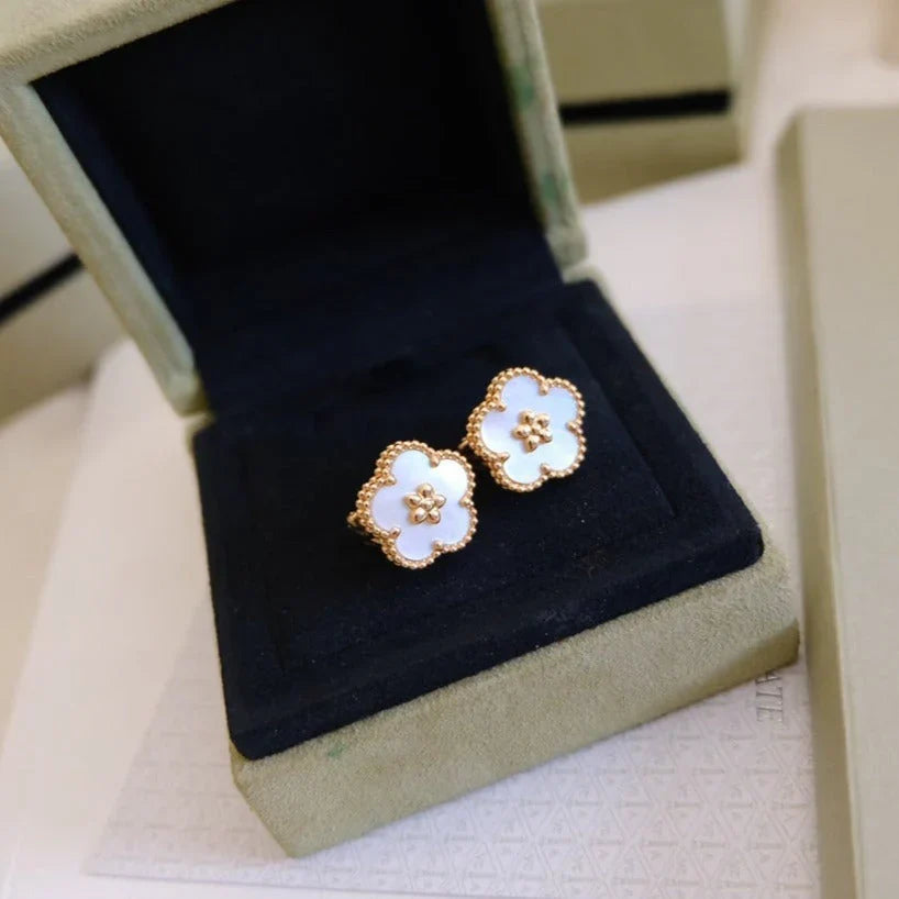 [Aura Jewels]LUCKY WHITE MOP EARRINGS