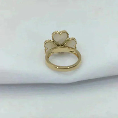 ¡®Aura Jewels¡¯SWEET CLOVER WHITE MOP RING